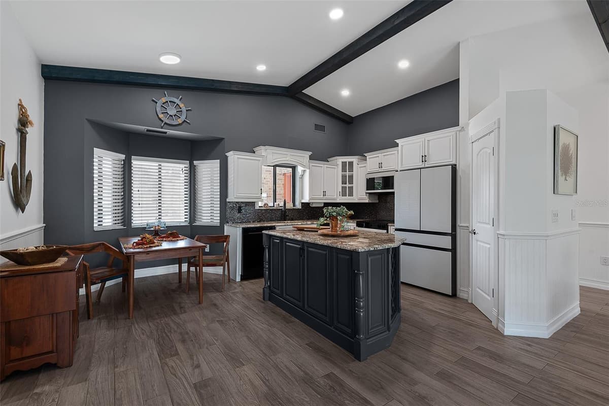624 CUMBERLAND DRIVE — photo 23 of 82