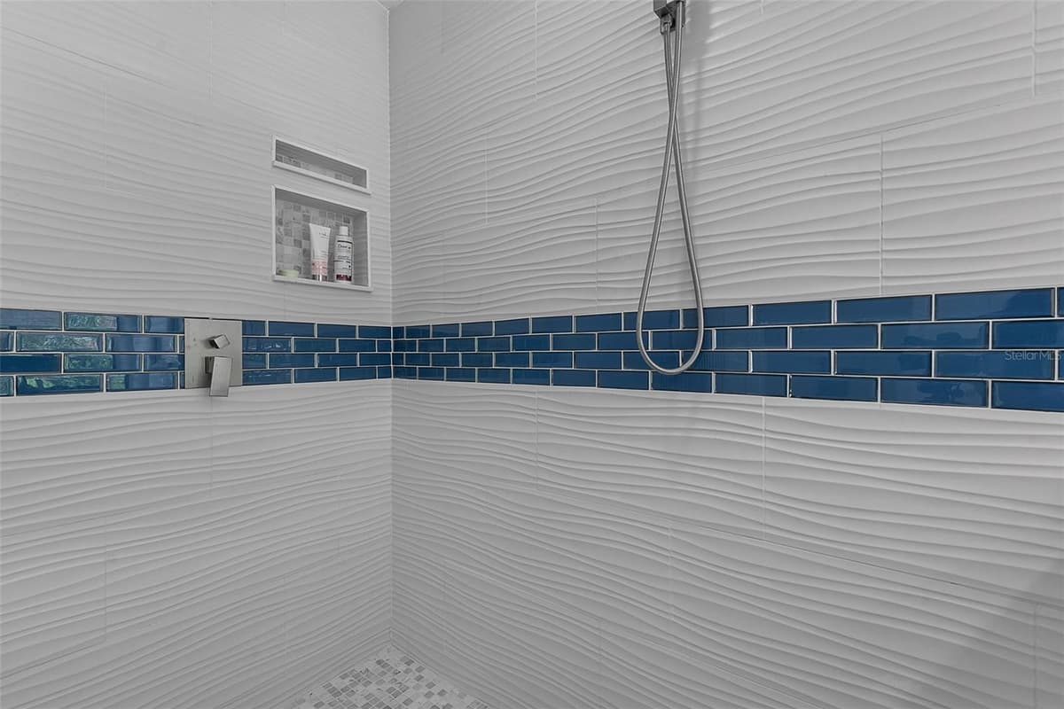 624 CUMBERLAND DRIVE — photo 39 of 82