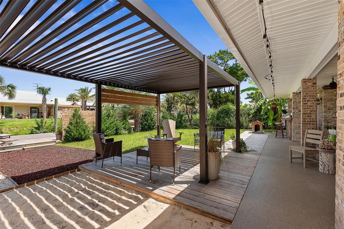 624 CUMBERLAND DRIVE — photo 8 of 82