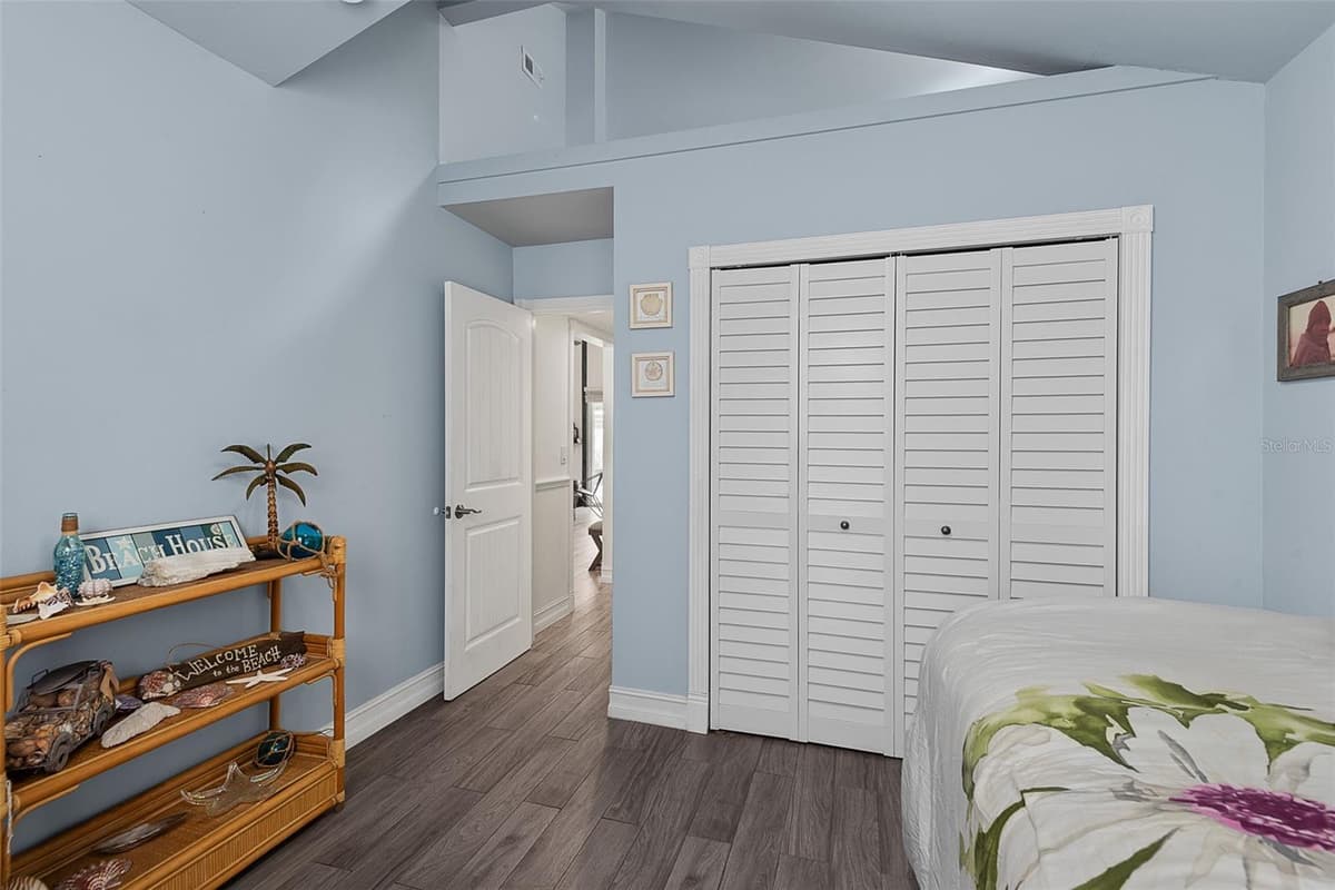 624 CUMBERLAND DRIVE — photo 43 of 82