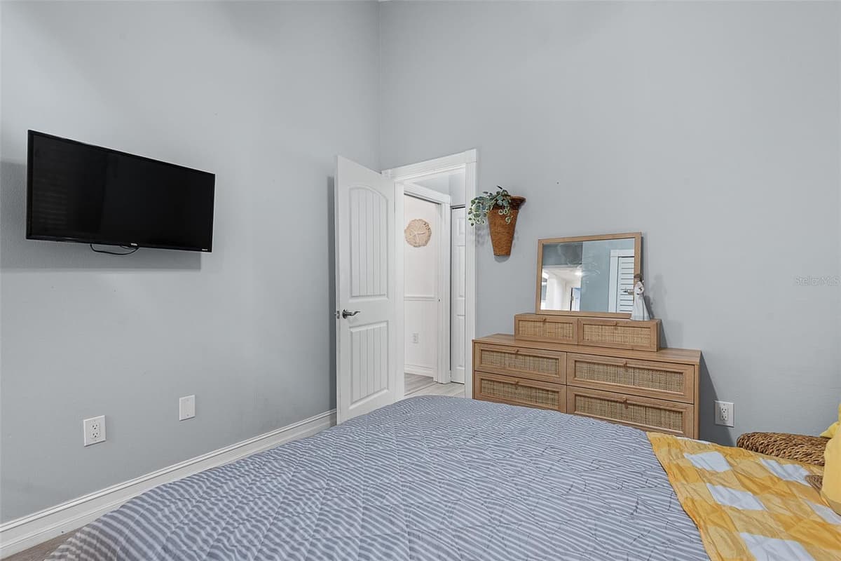 624 CUMBERLAND DRIVE — photo 48 of 82
