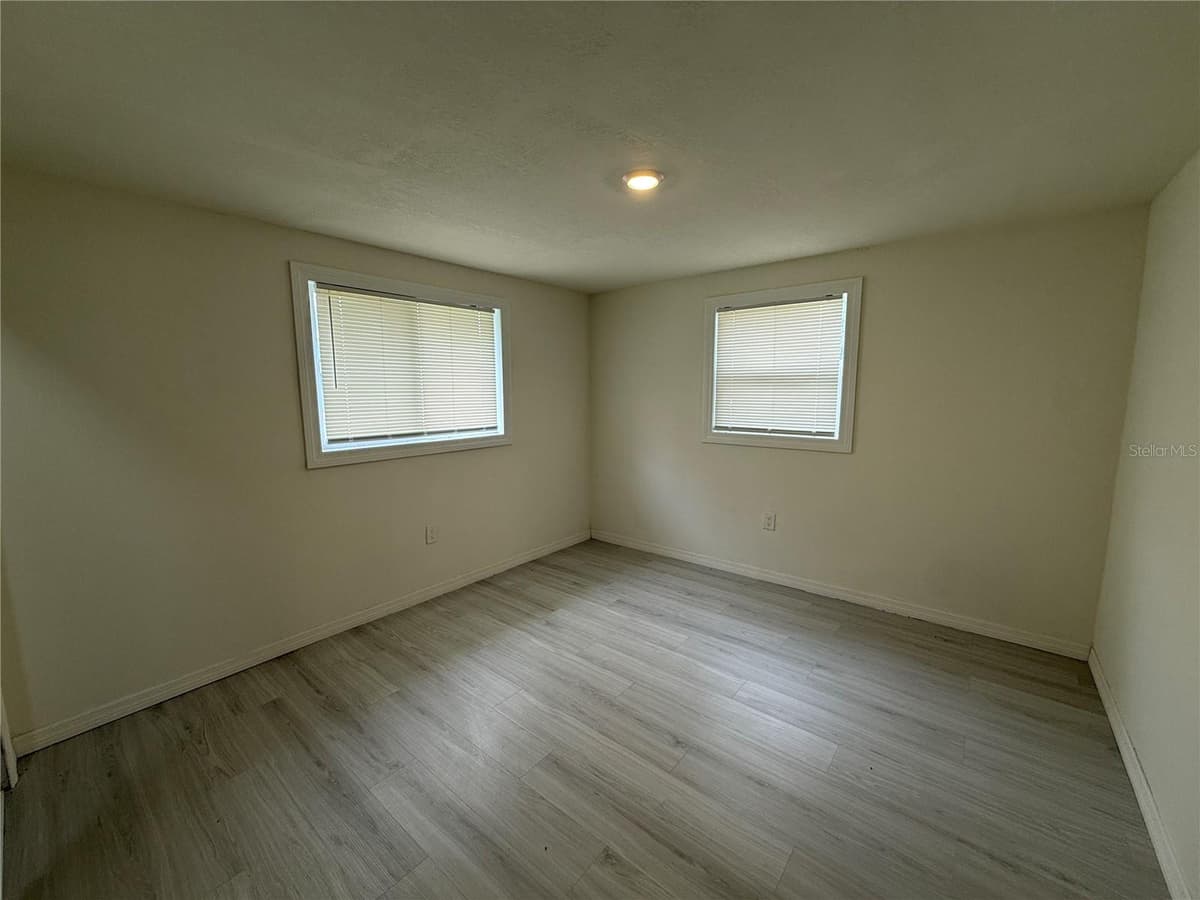4553 EDITH STREET — photo 11 of 15