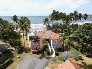 CANDELERO DRIVE PALMAS DORADAS — photo 2 of 53