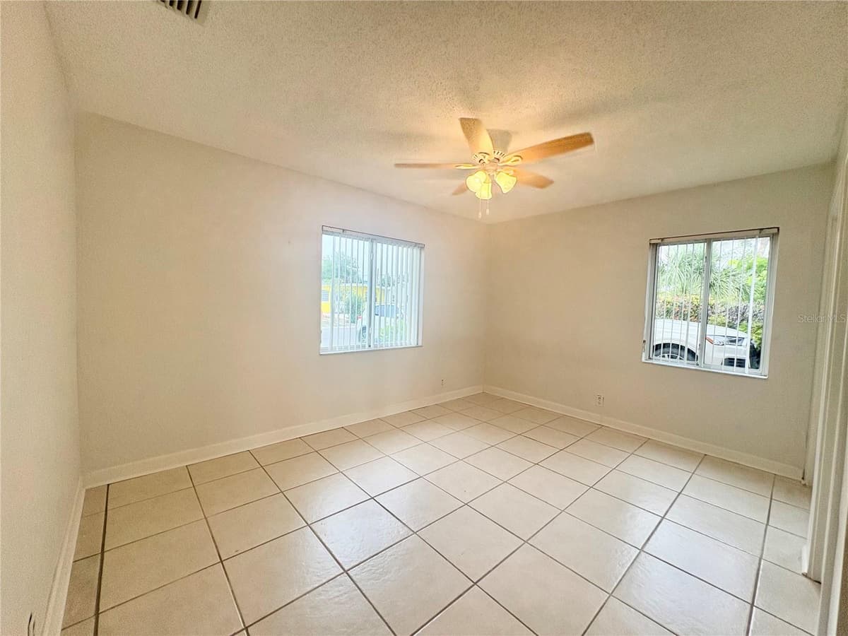 360 72ND AVENUE — photo 15 of 26