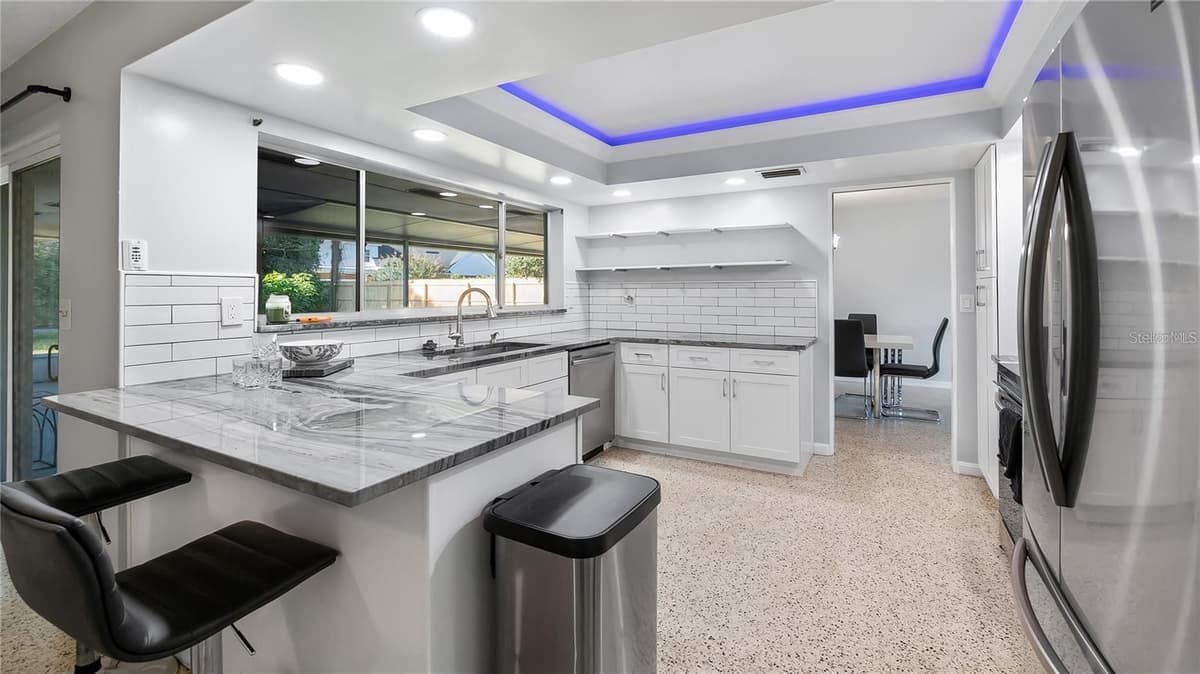 2612 TIMBERLAKE DRIVE — photo 9 of 27