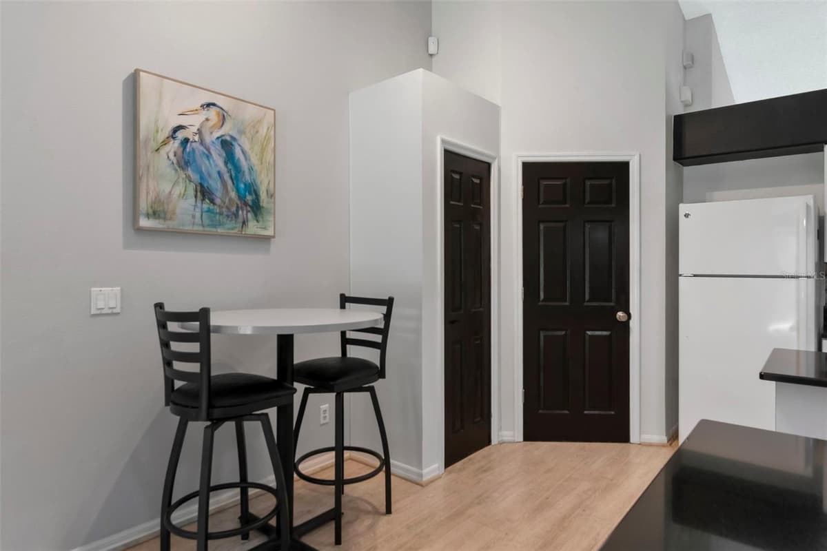 9301 BROOKHURST COURT — photo 15 of 66