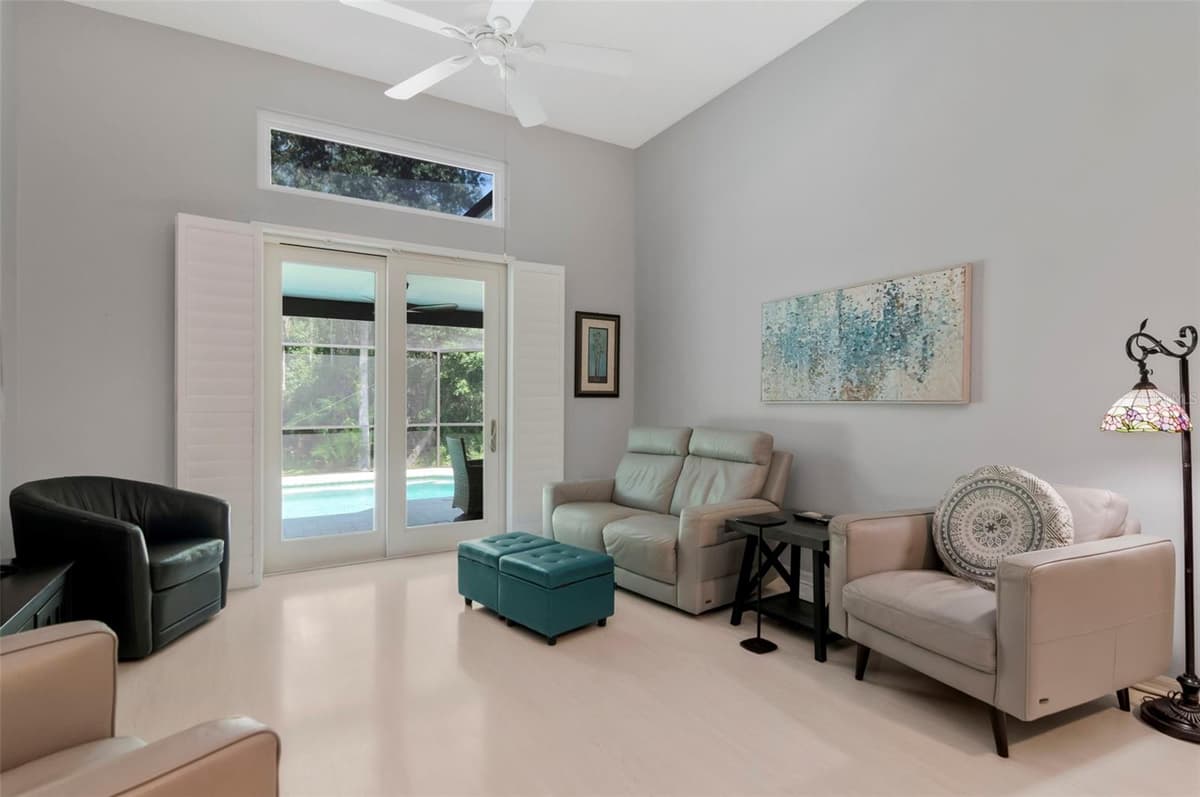9301 BROOKHURST COURT — photo 7 of 66