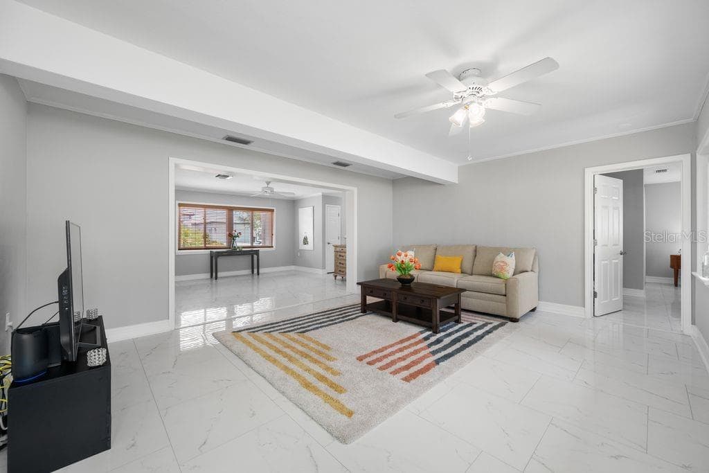 328 BAYVIEW DRIVE — photo 18 of 46