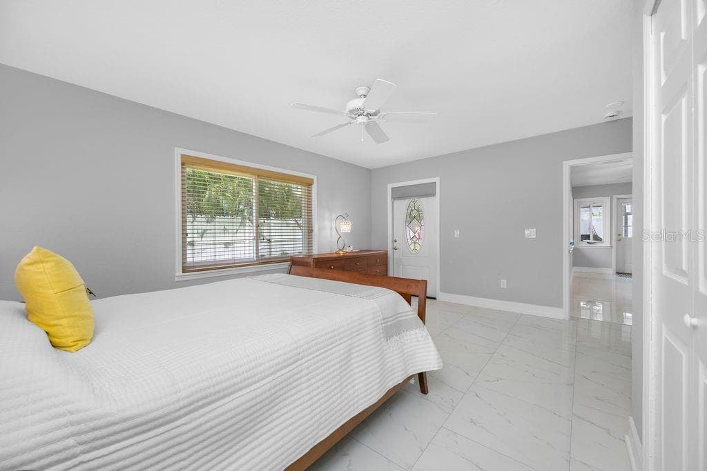328 BAYVIEW DRIVE — photo 20 of 46