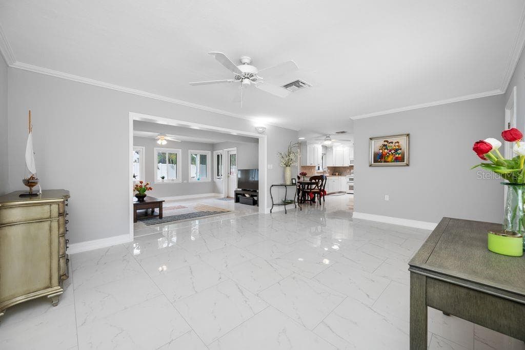 328 BAYVIEW DRIVE — photo 9 of 46