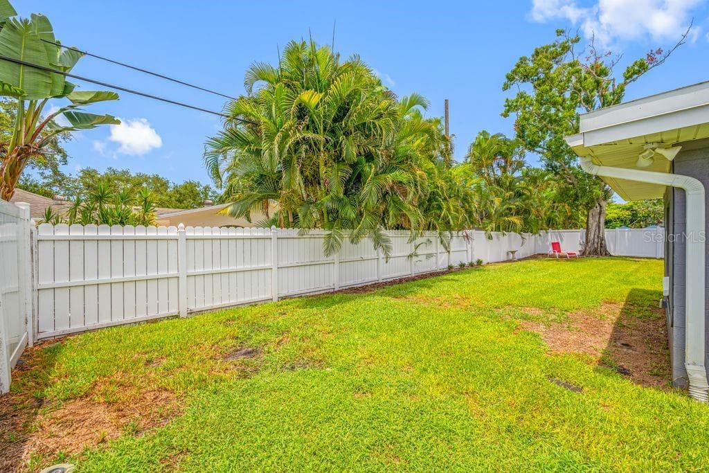 328 BAYVIEW DRIVE — photo 42 of 46