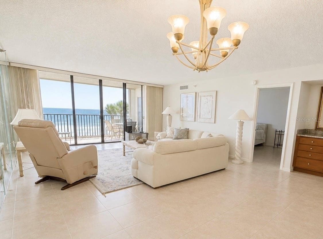 2675 GULF OF MEXICO DRIVE — photo 4 of 17