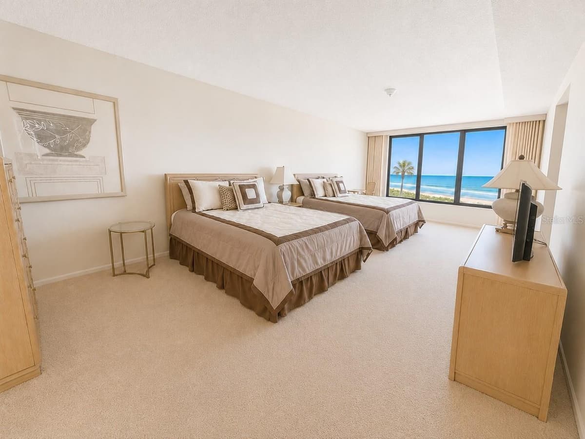 2675 GULF OF MEXICO DRIVE — photo 13 of 17