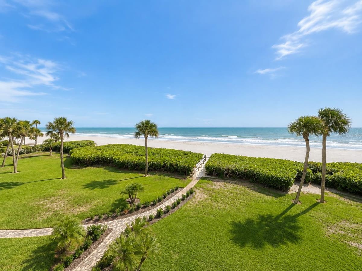 2675 GULF OF MEXICO DRIVE — photo 3 of 17