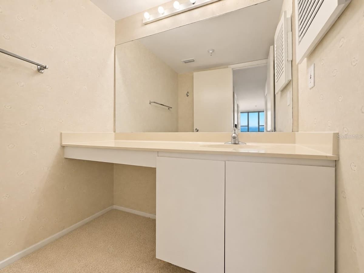 2675 GULF OF MEXICO DRIVE — photo 12 of 17