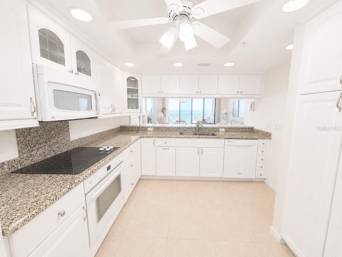 2675 GULF OF MEXICO DRIVE — photo 5 of 17