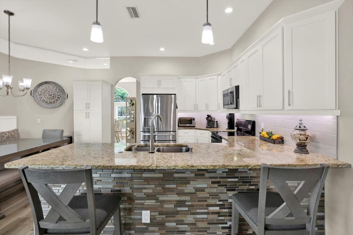 2318 EDELWEISS LOOP — photo 11 of 57