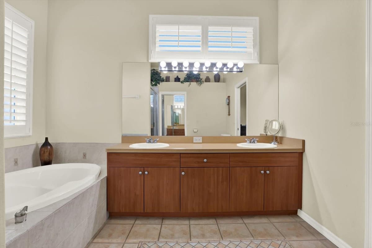 2318 EDELWEISS LOOP — photo 24 of 57