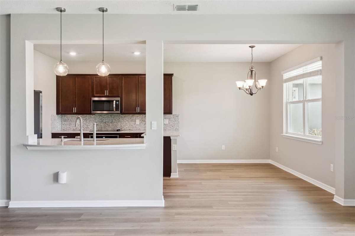 2766 BOBCAT CHASE BOULEVARD — photo 11 of 57