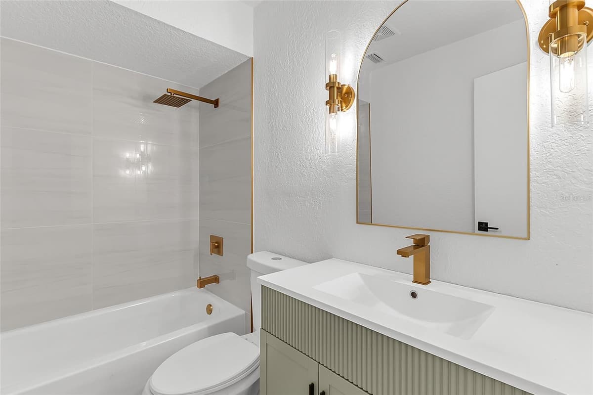 1825 AARON AVENUE — photo 22 of 26