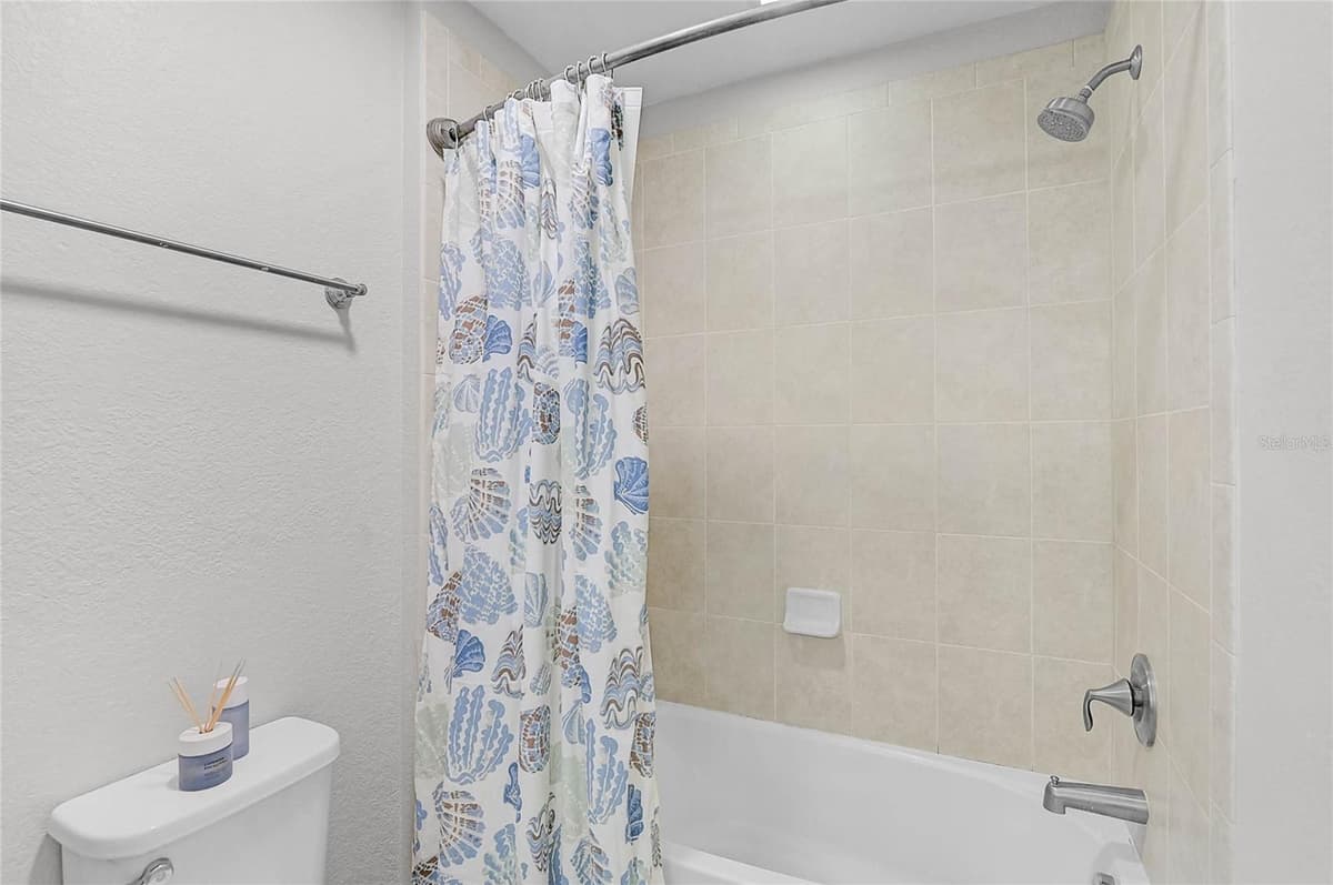 20275 GRANLAGO DRIVE — photo 28 of 61