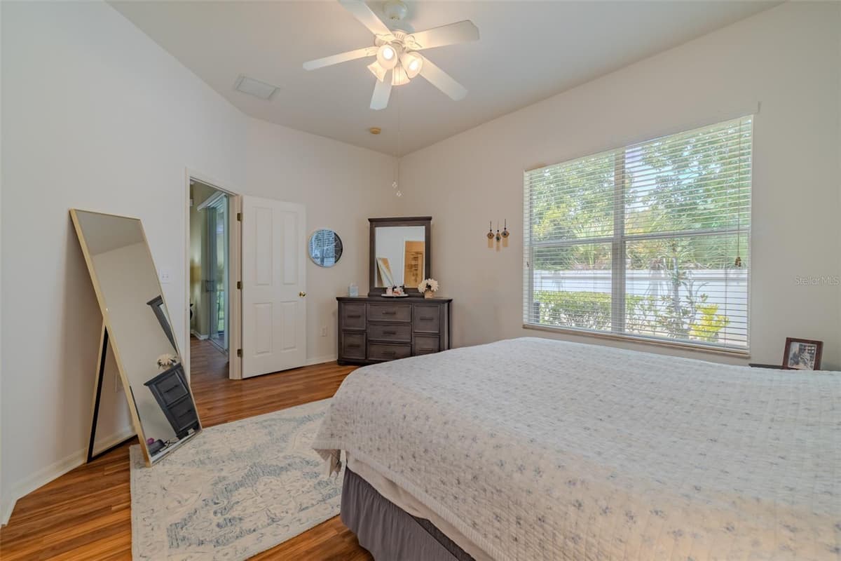 1237 AMBRIDGE DRIVE — photo 17 of 38
