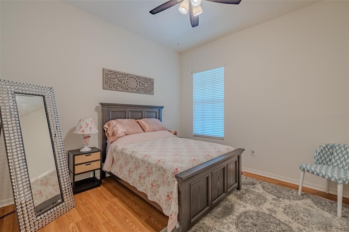 1237 AMBRIDGE DRIVE — photo 16 of 38