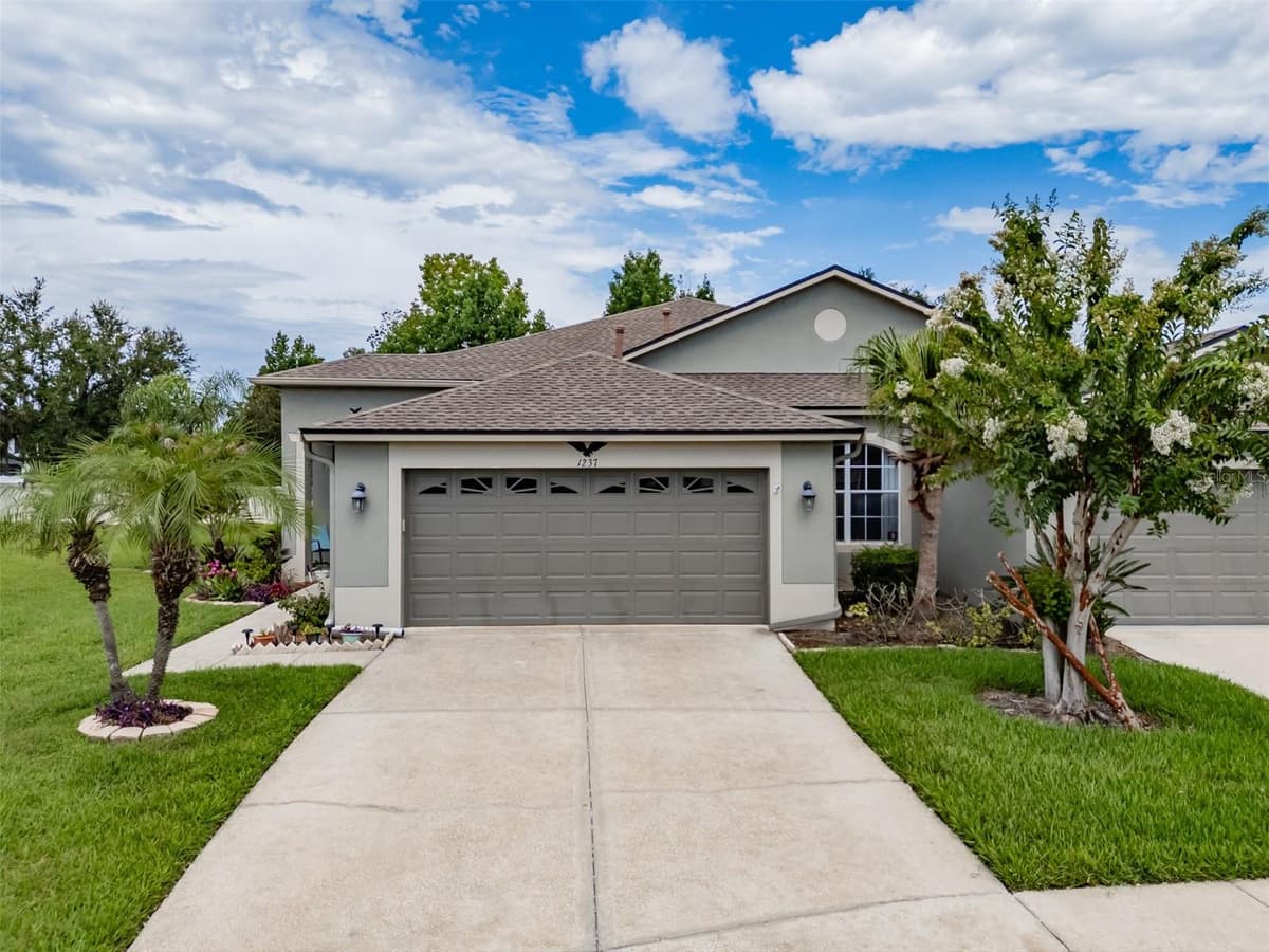 1237 AMBRIDGE DRIVE — photo 3 of 38