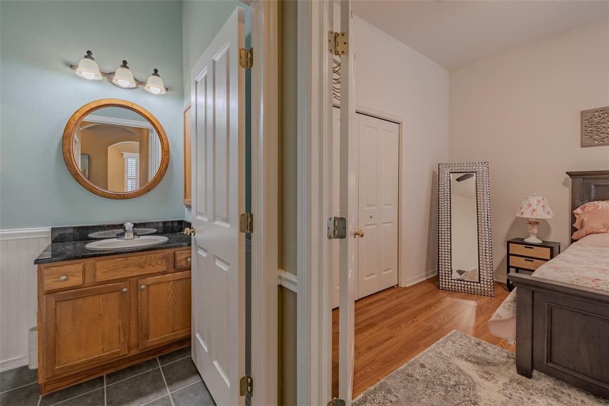 1237 AMBRIDGE DRIVE — photo 18 of 38
