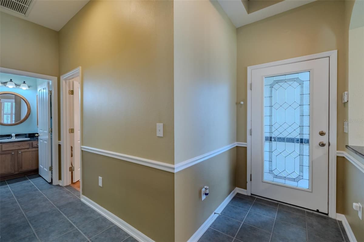 1237 AMBRIDGE DRIVE — photo 11 of 38