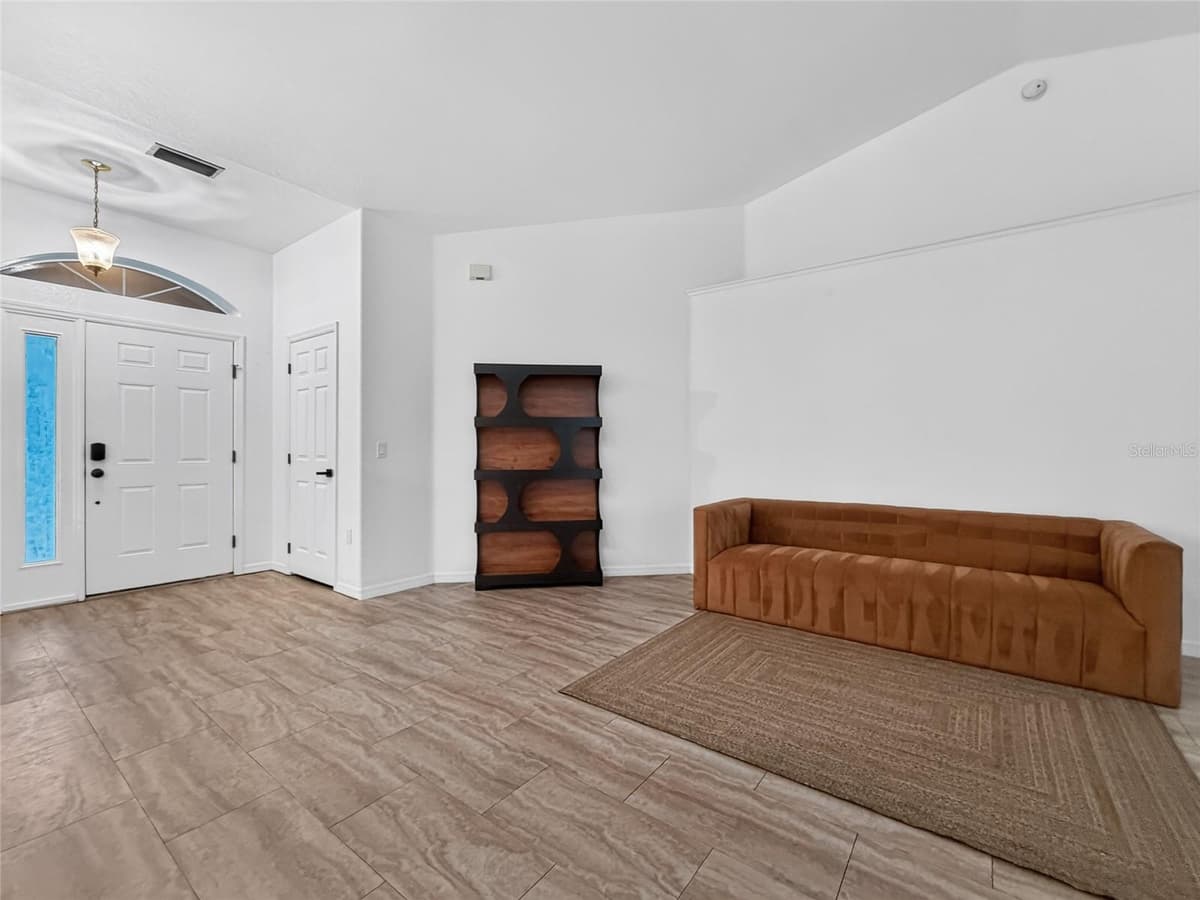 13405 86TH AVENUE — photo 3 of 34