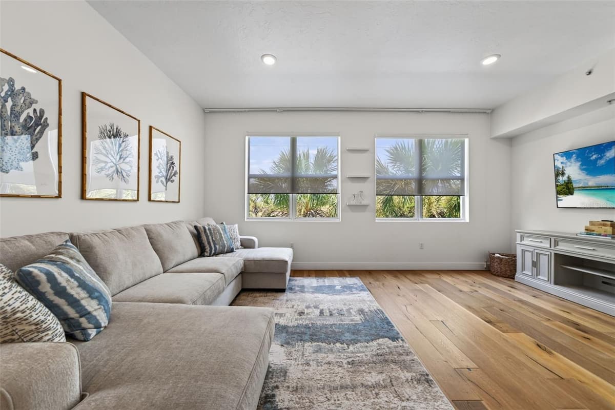 433 CENTRAL AVENUE — photo 12 of 66