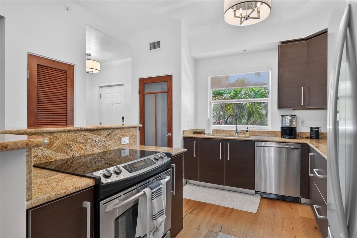 433 CENTRAL AVENUE — photo 7 of 66