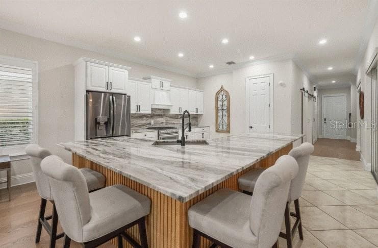 7491 GATHERING DRIVE — photo 14 of 60