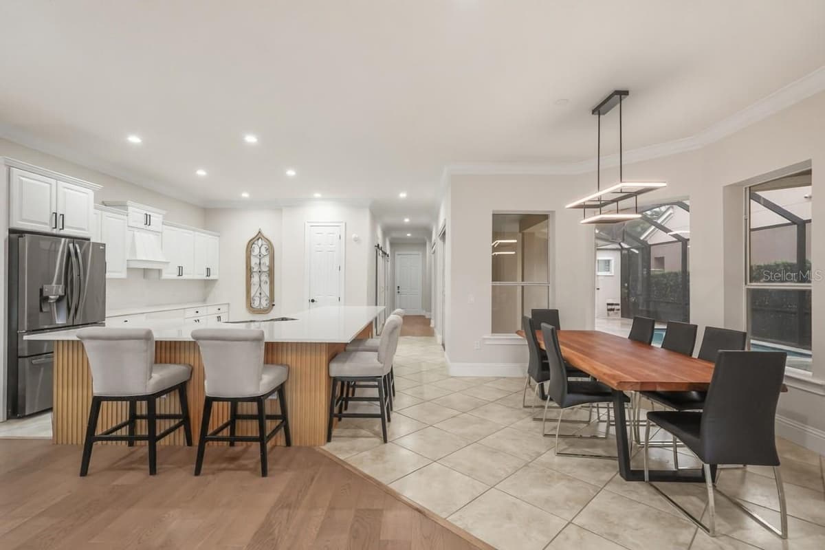 7491 GATHERING DRIVE — photo 13 of 60