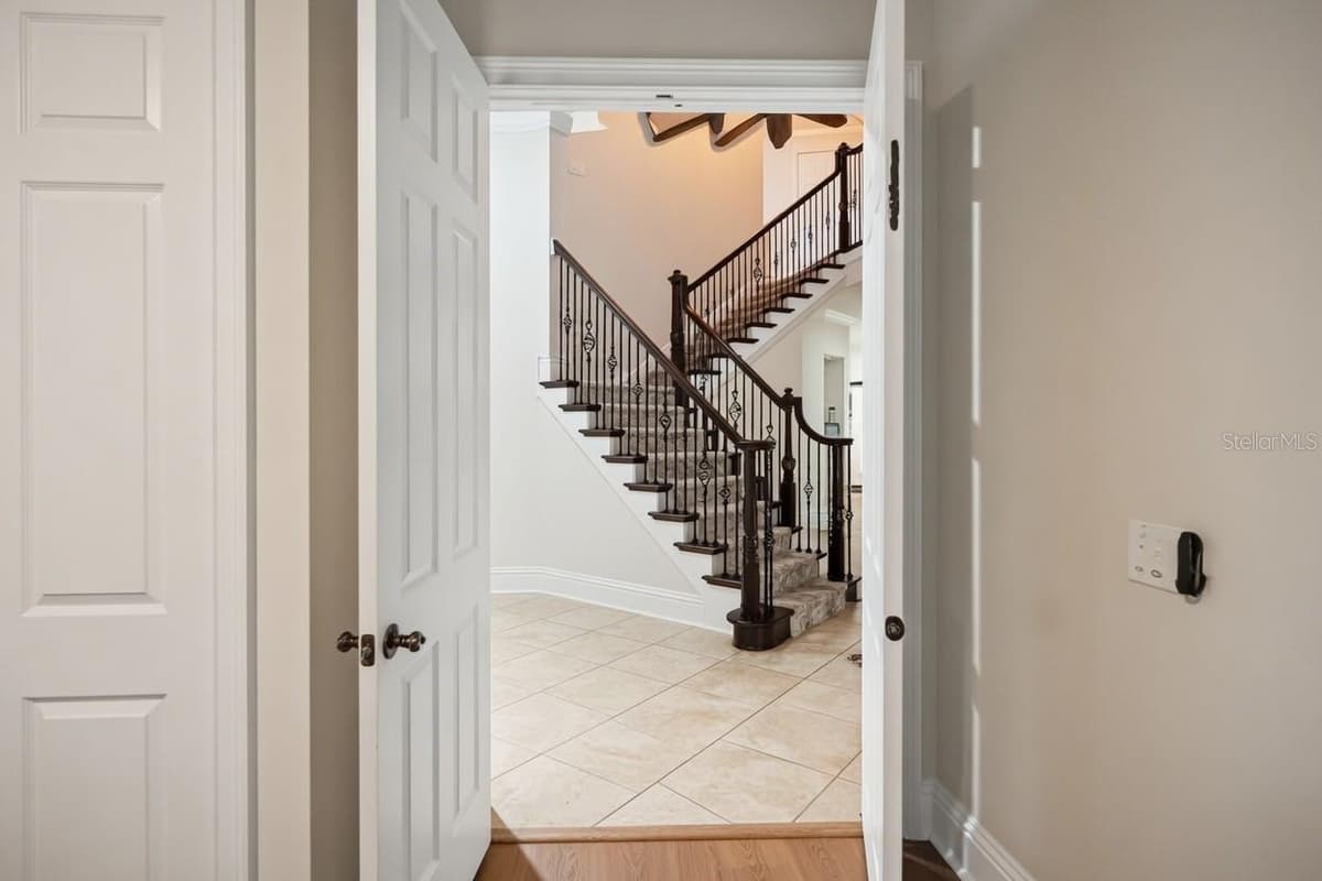7491 GATHERING DRIVE — photo 35 of 60