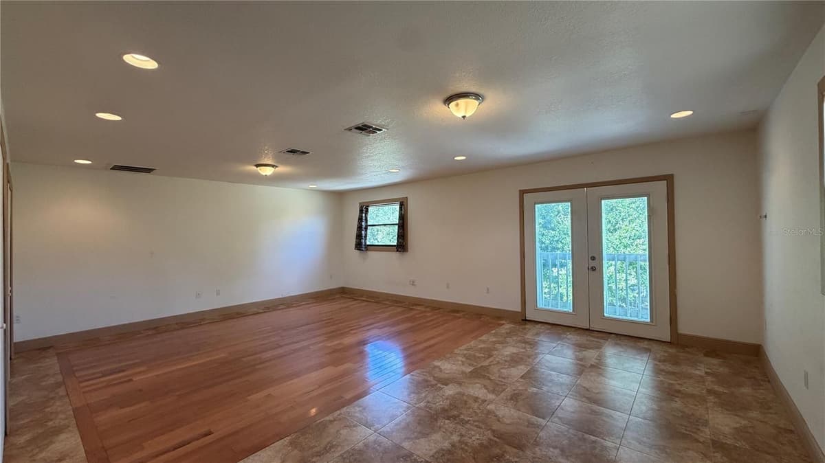 1324 CINDER LANE — photo 34 of 51