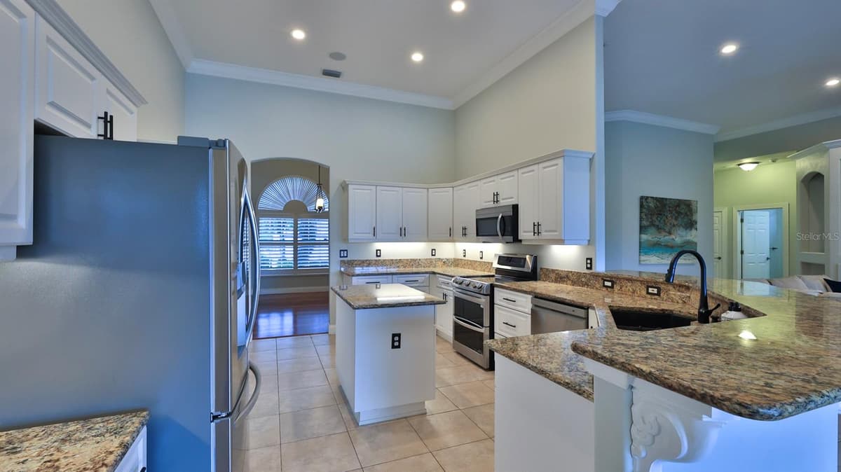 6070 SABAL CREEK BOULEVARD — photo 11 of 57