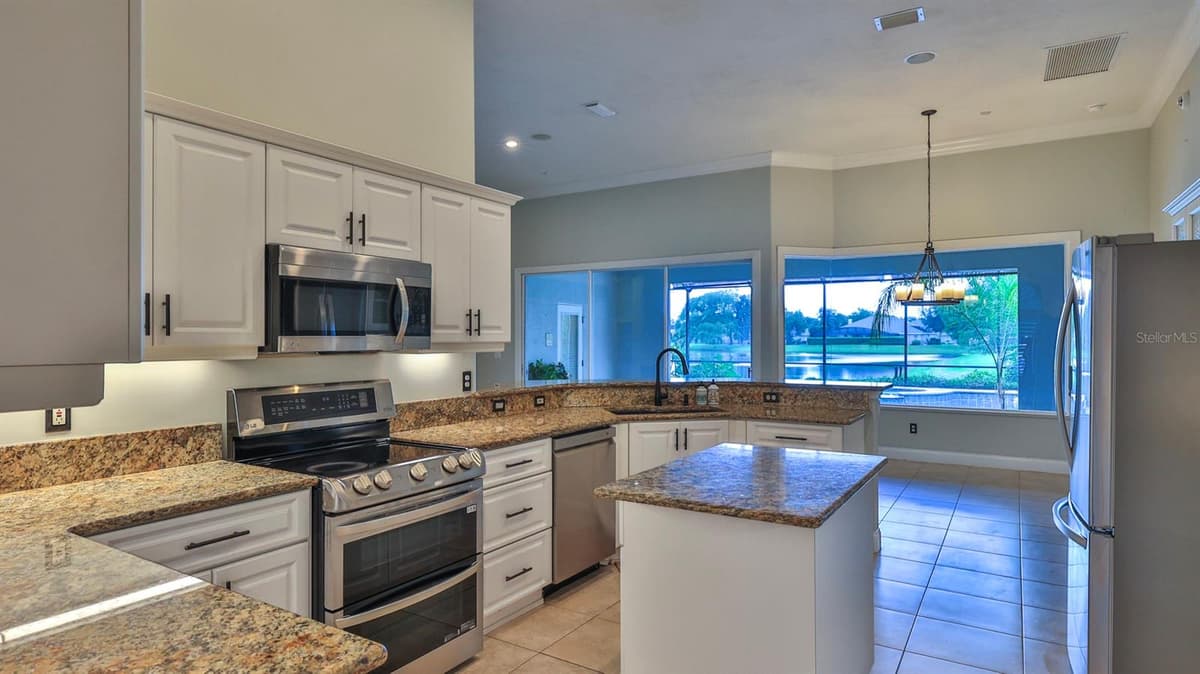 6070 SABAL CREEK BOULEVARD — photo 17 of 57