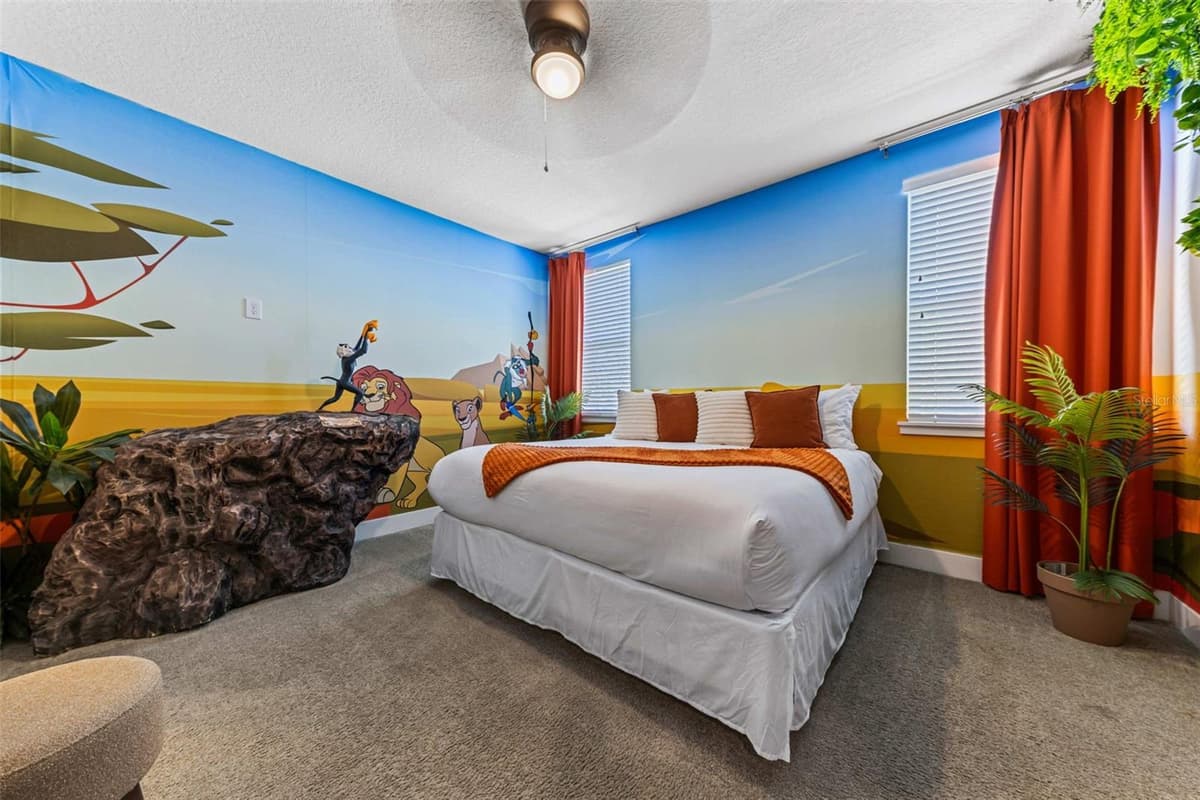 451 LASSO DRIVE — photo 4 of 48