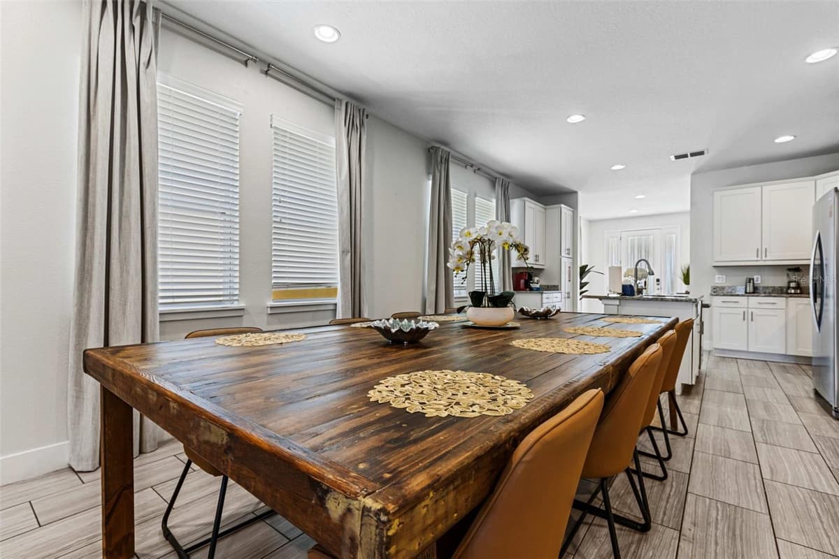 451 LASSO DRIVE — photo 24 of 48