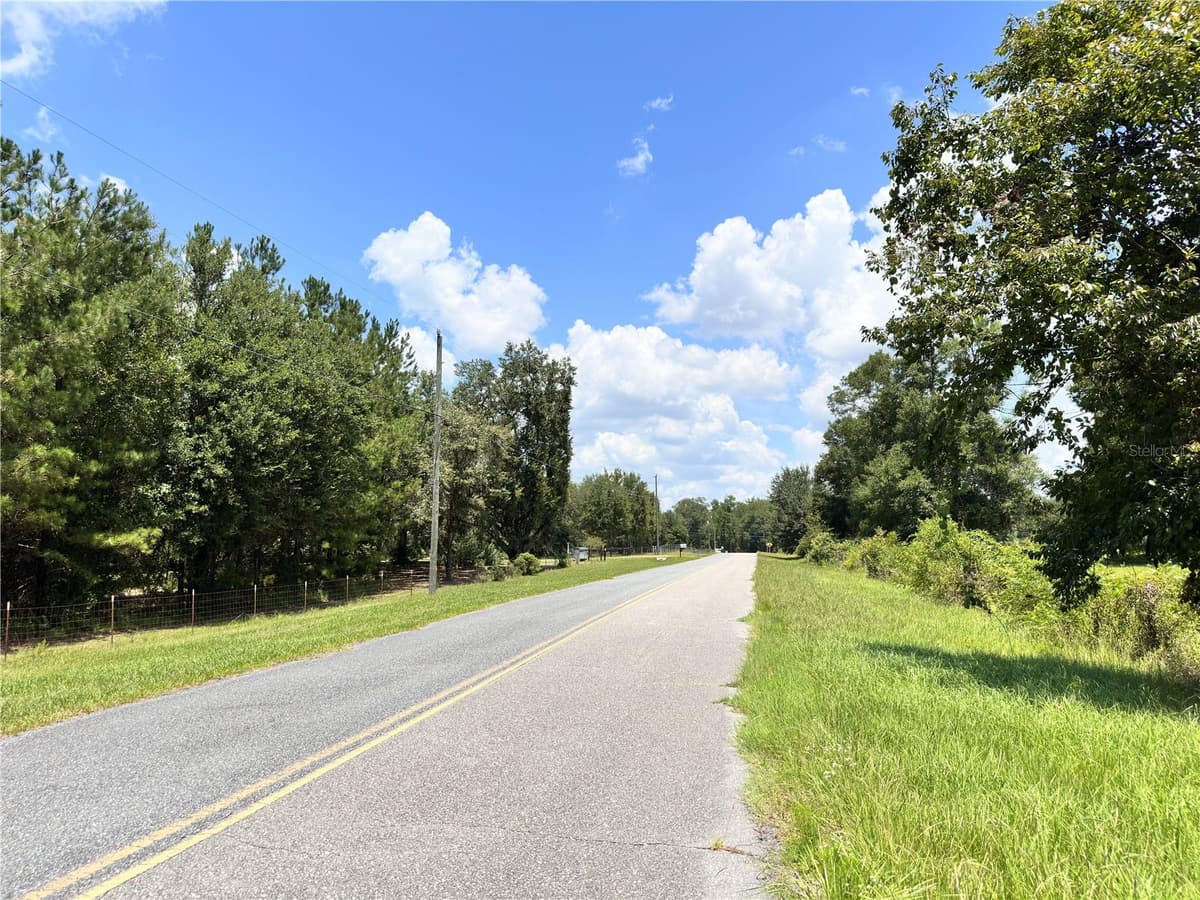 265 SKYLINE LOOP — photo 16 of 78