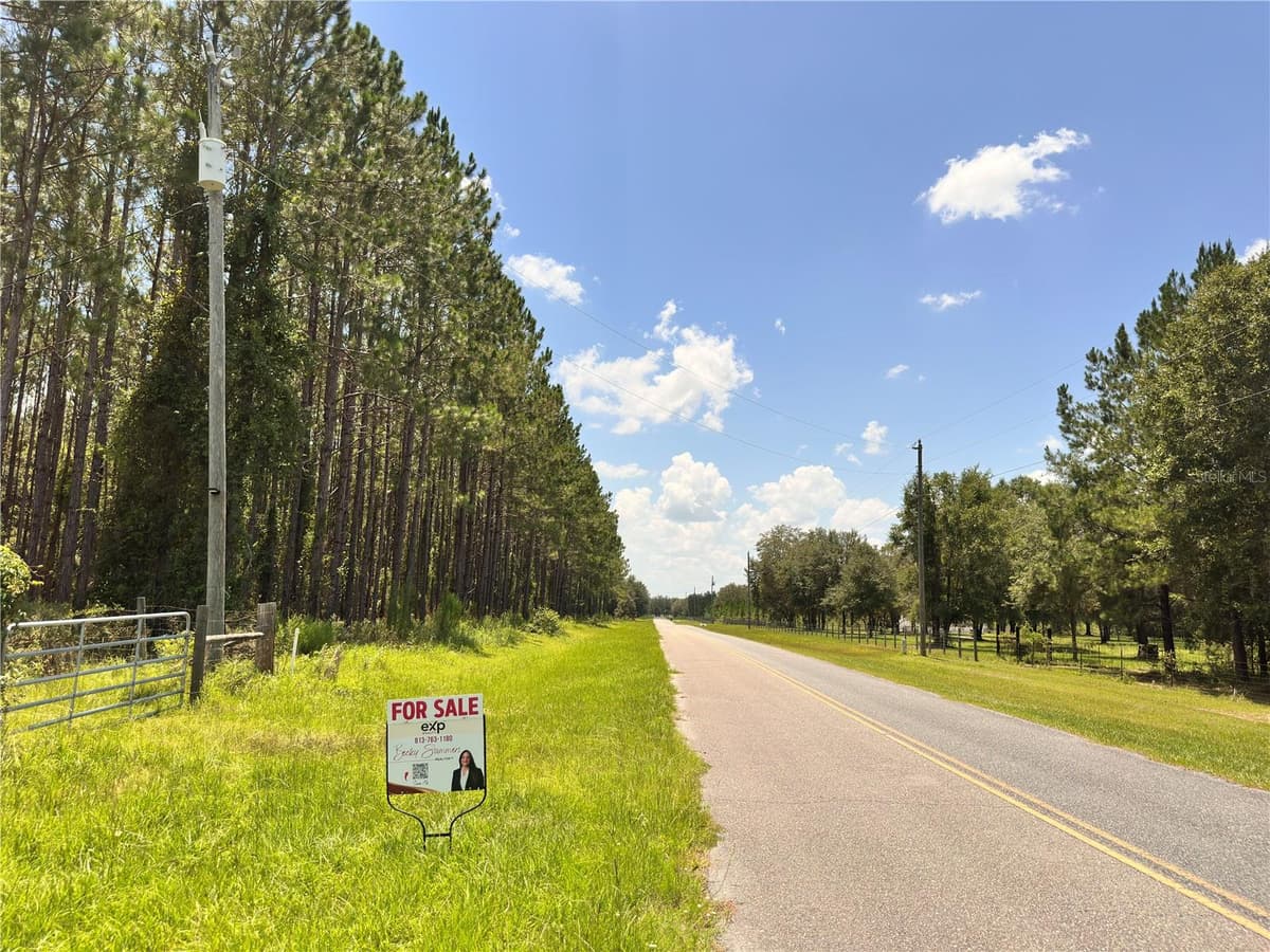 265 SKYLINE LOOP — photo 15 of 78
