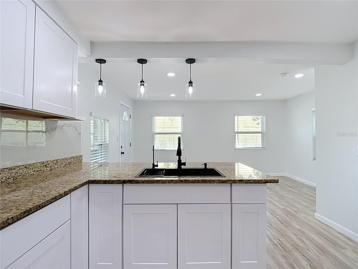 10009 FLORENCE AVENUE — photo 16 of 46