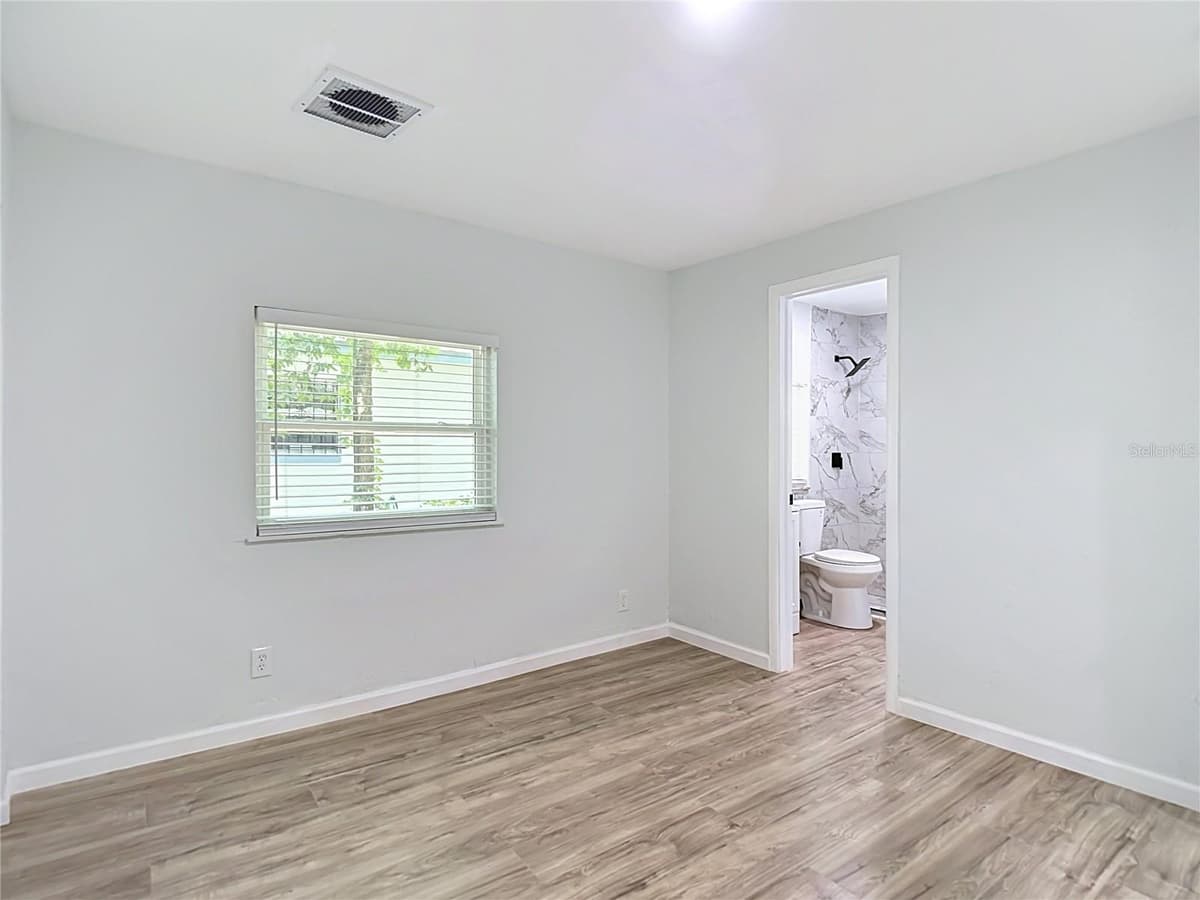 10009 FLORENCE AVENUE — photo 22 of 46