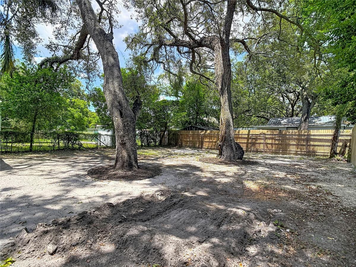 10009 FLORENCE AVENUE — photo 44 of 46