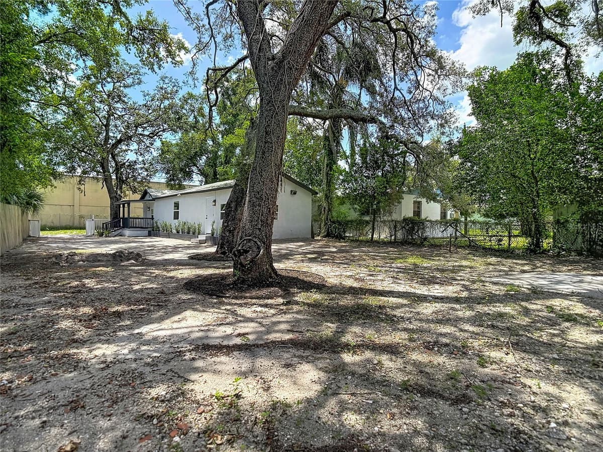 10009 FLORENCE AVENUE — photo 41 of 46
