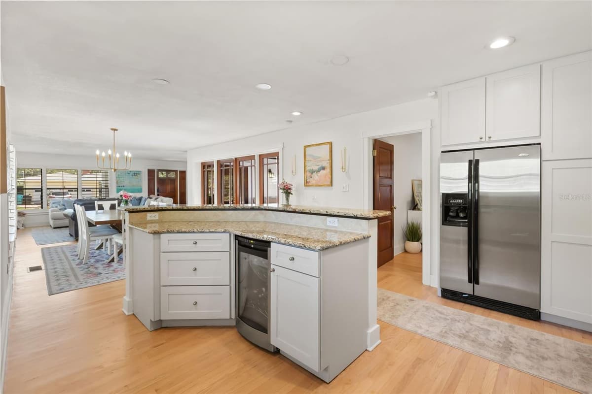 934 BOARDMAN STREET — photo 14 of 45