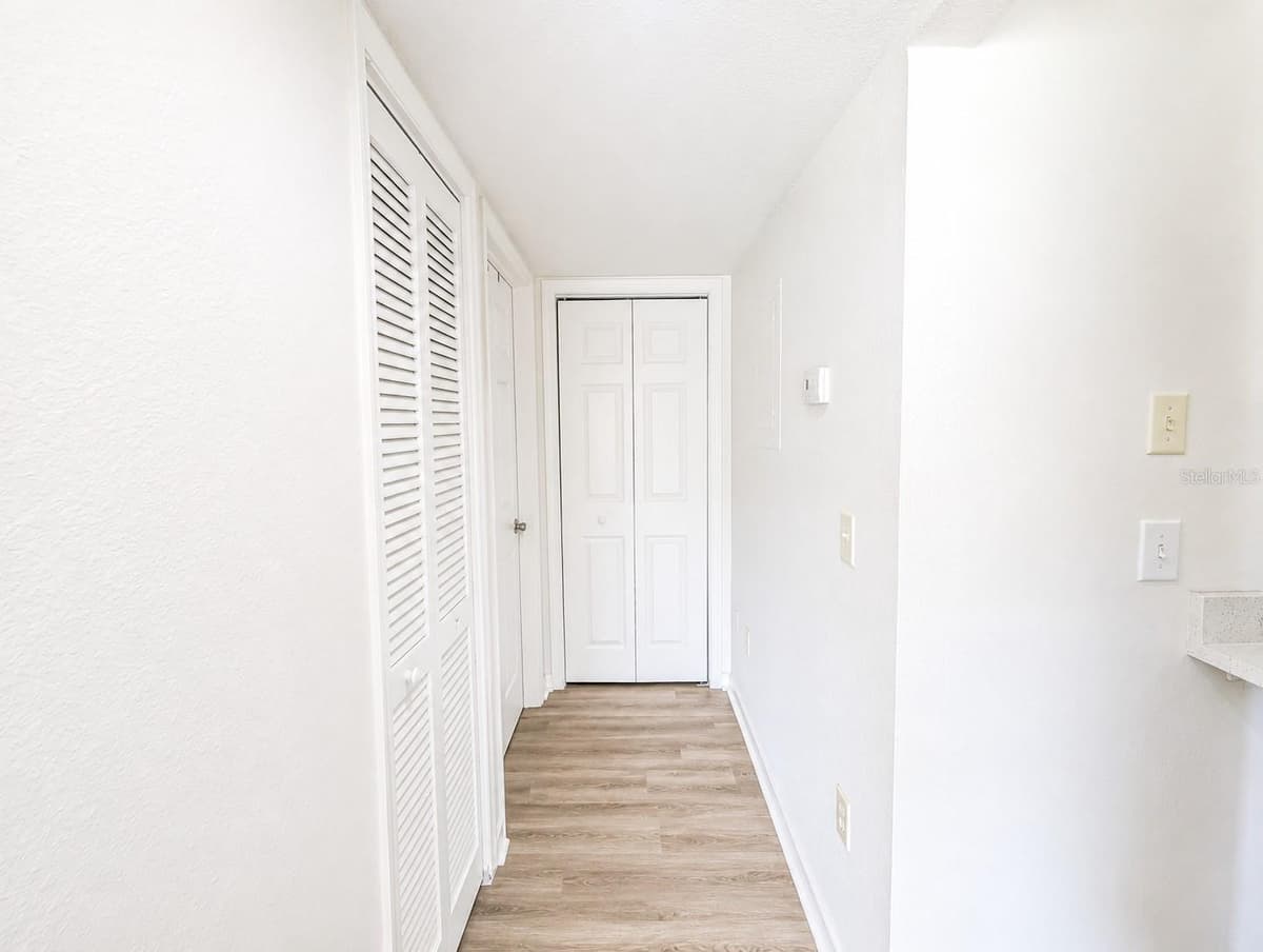 2500 WINDING CREEK BOULEVARD — photo 11 of 22
