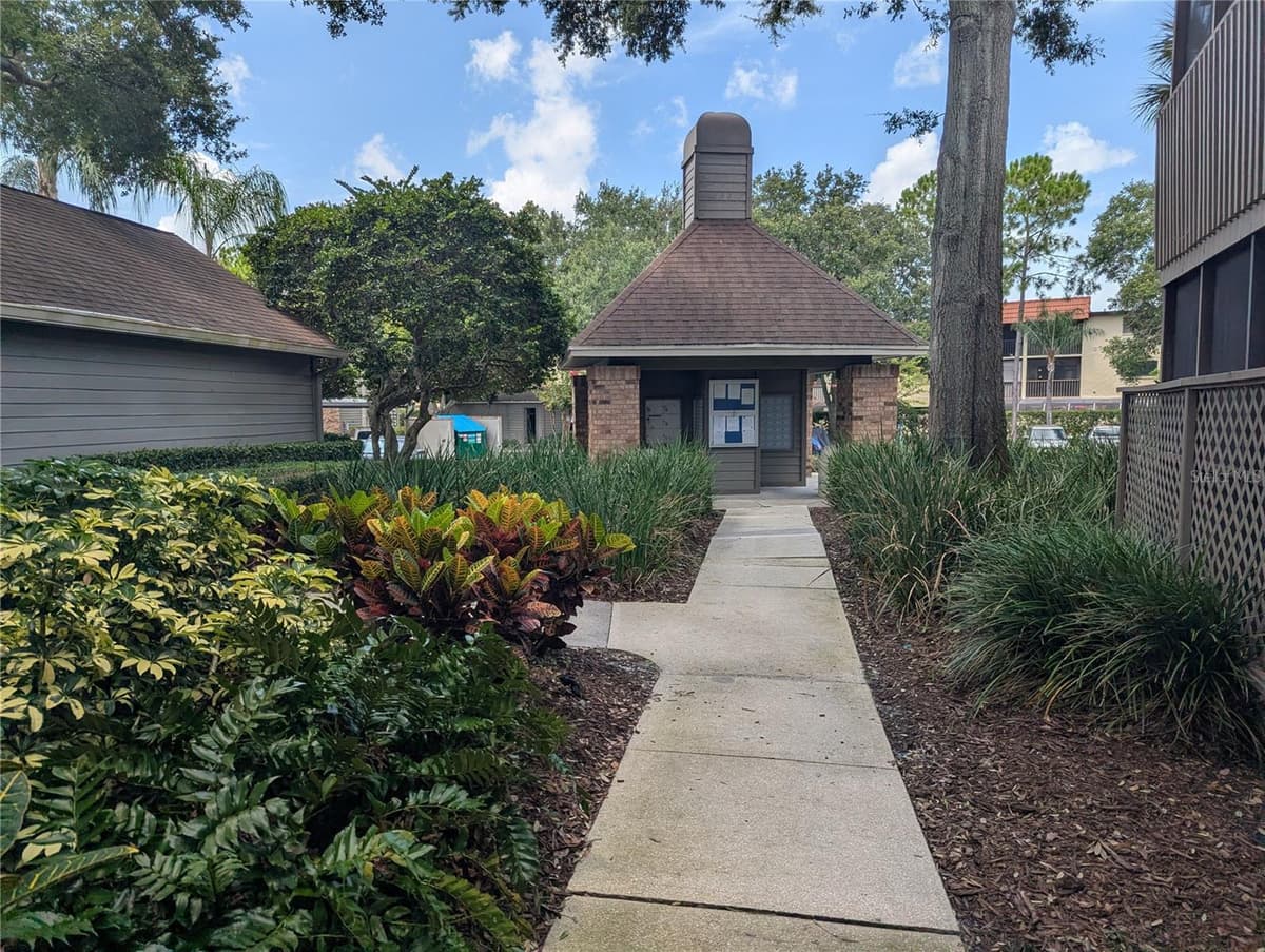 2500 WINDING CREEK BOULEVARD — photo 18 of 22